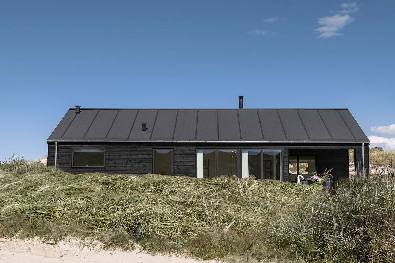 Skanlux Trend sommerhus fyldt. Arkitekttegnet sommerhus