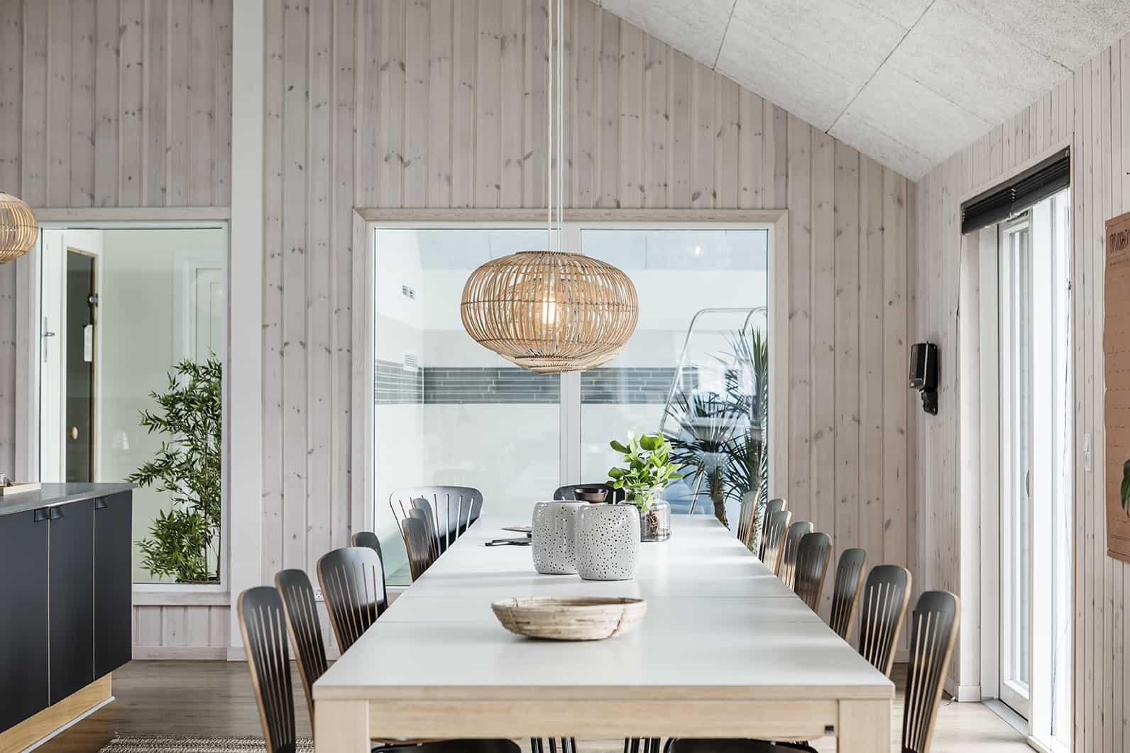 Skanlux Aqua sommerhus med pool og aktivitetsrum