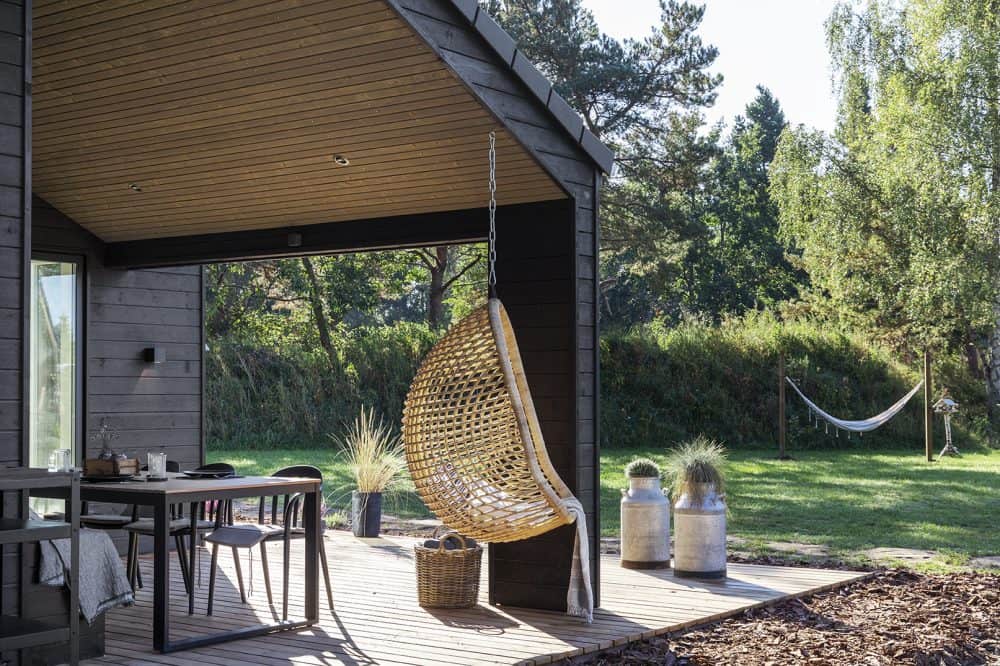 Trend Basic sommerhus fra Skanlux. Moderne og hyggeligt fristed.