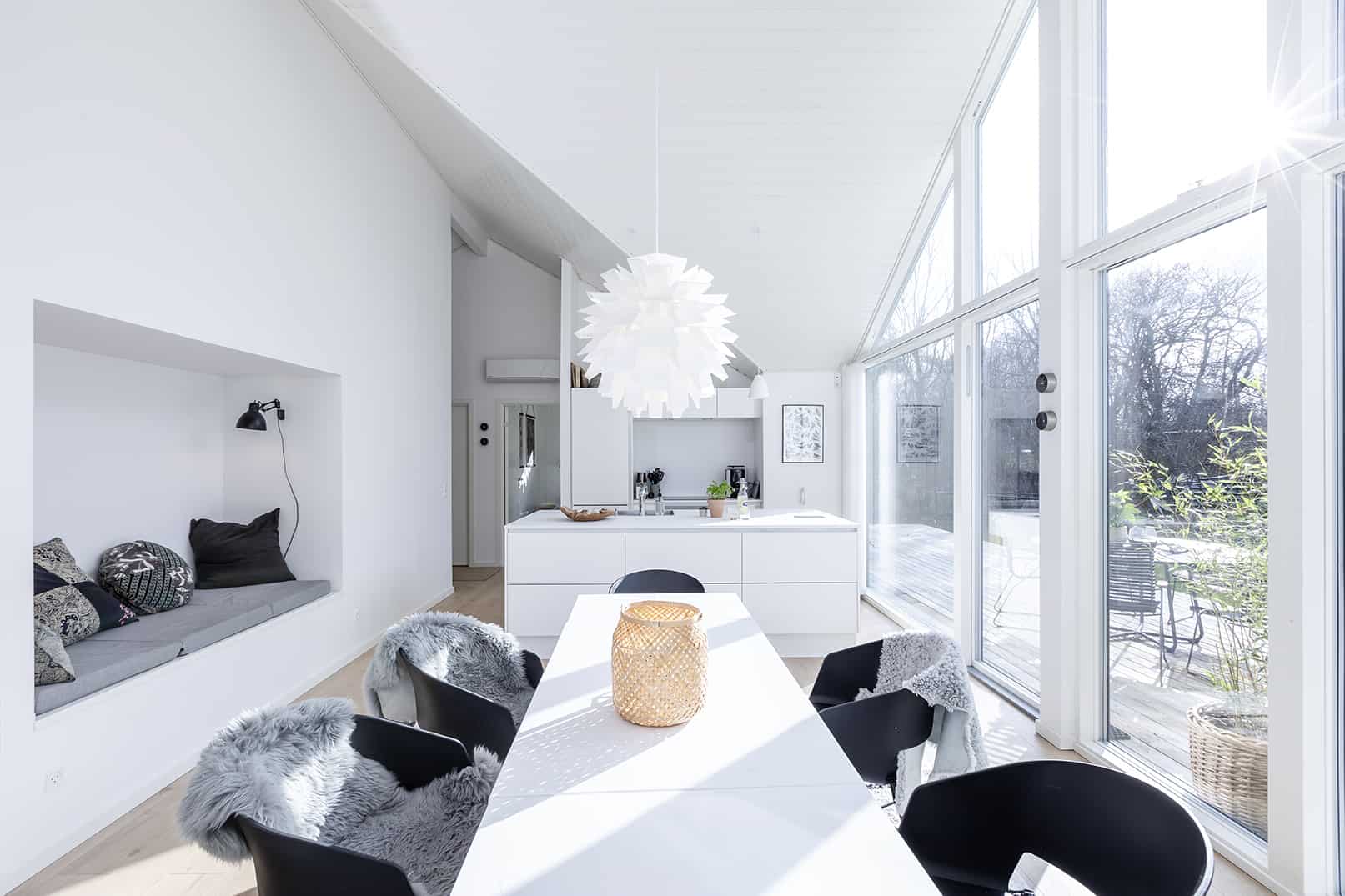 Trend Basic sommerhus fra Skanlux. Moderne og hyggeligt fristed.