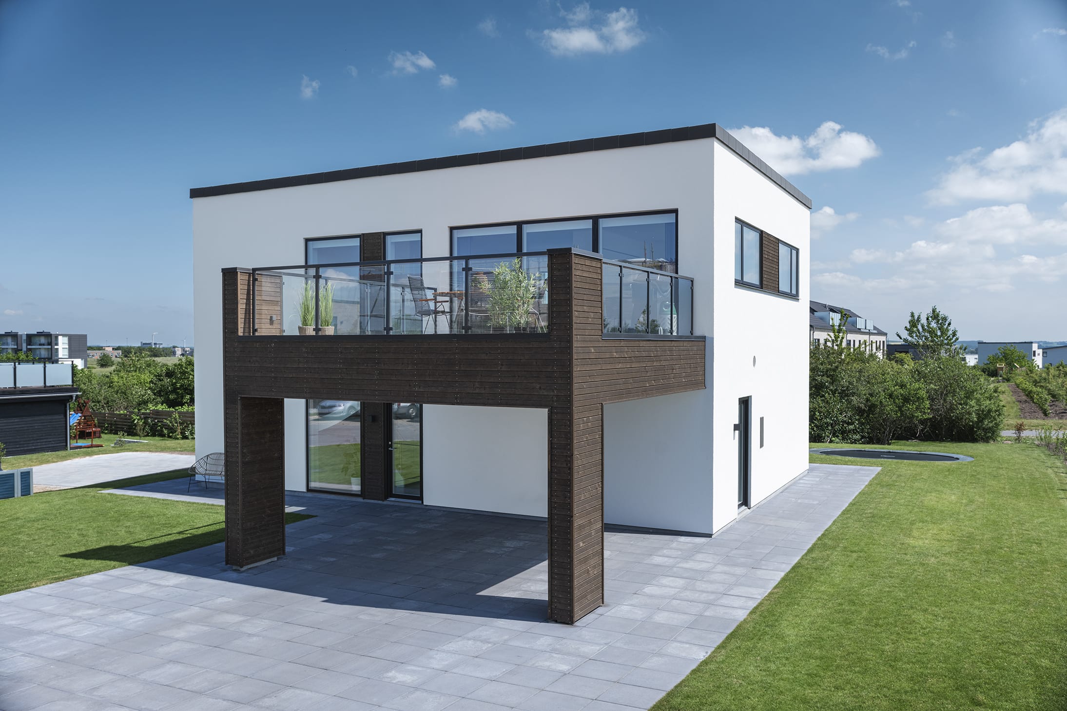 Skanlux Funkis 2-plan hus. Arkitekttegnet luksushus