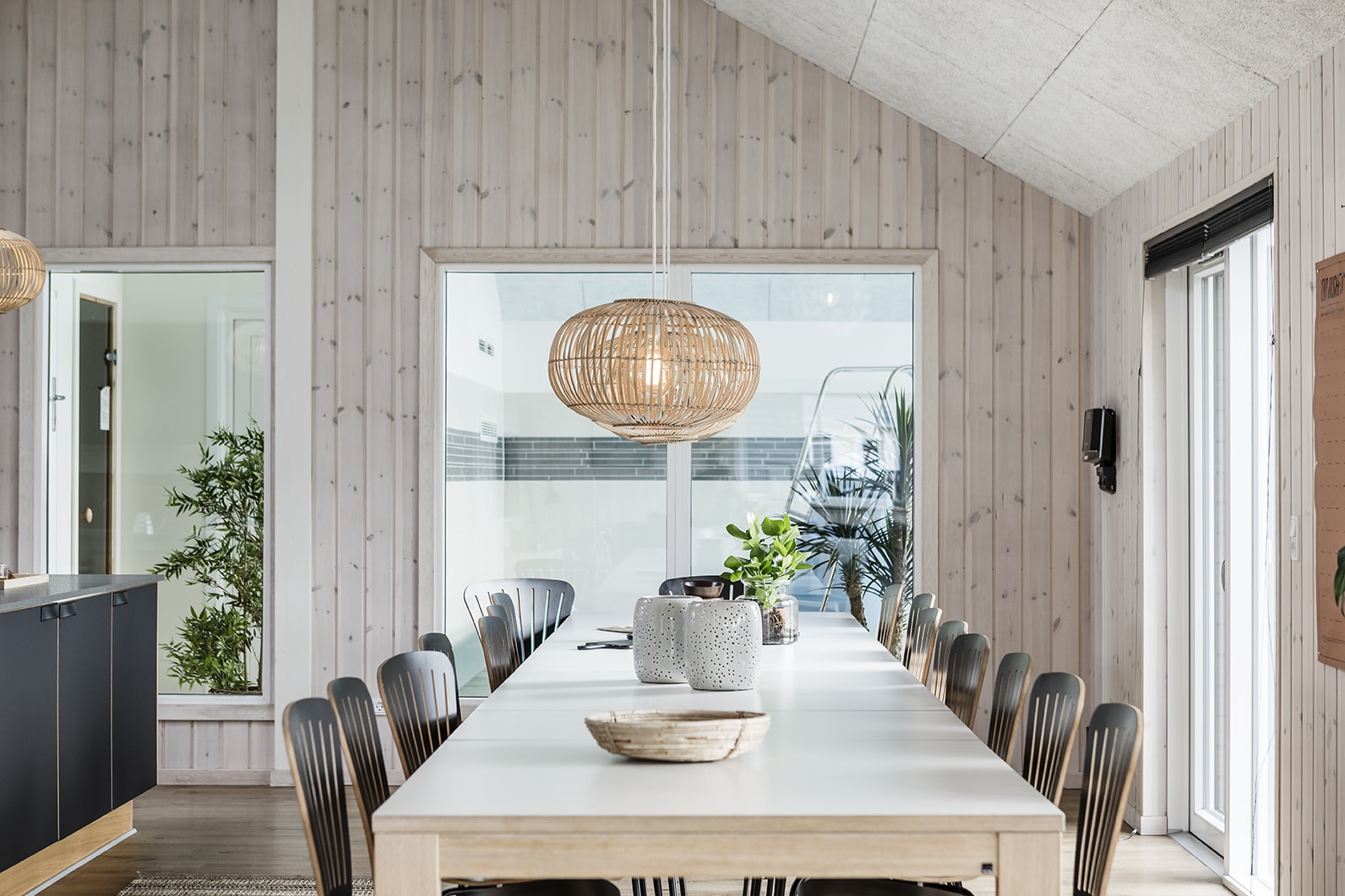 Skanlux Aqua sommerhus med pool og aktivitetsrum