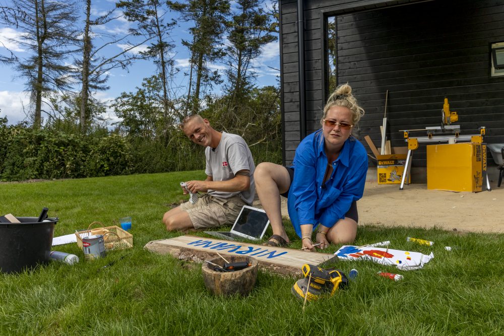 TV2 Sommerdrømme deltagerne Kathrine og Rasmus 2023 - Skanlux er hovedsponsor for programmet. KREDIT MIKAEL RIECK