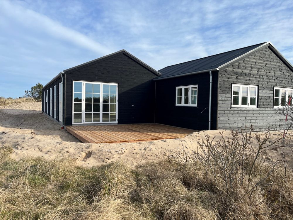 Skanlux Trend sommerhus med sprossede vinduer