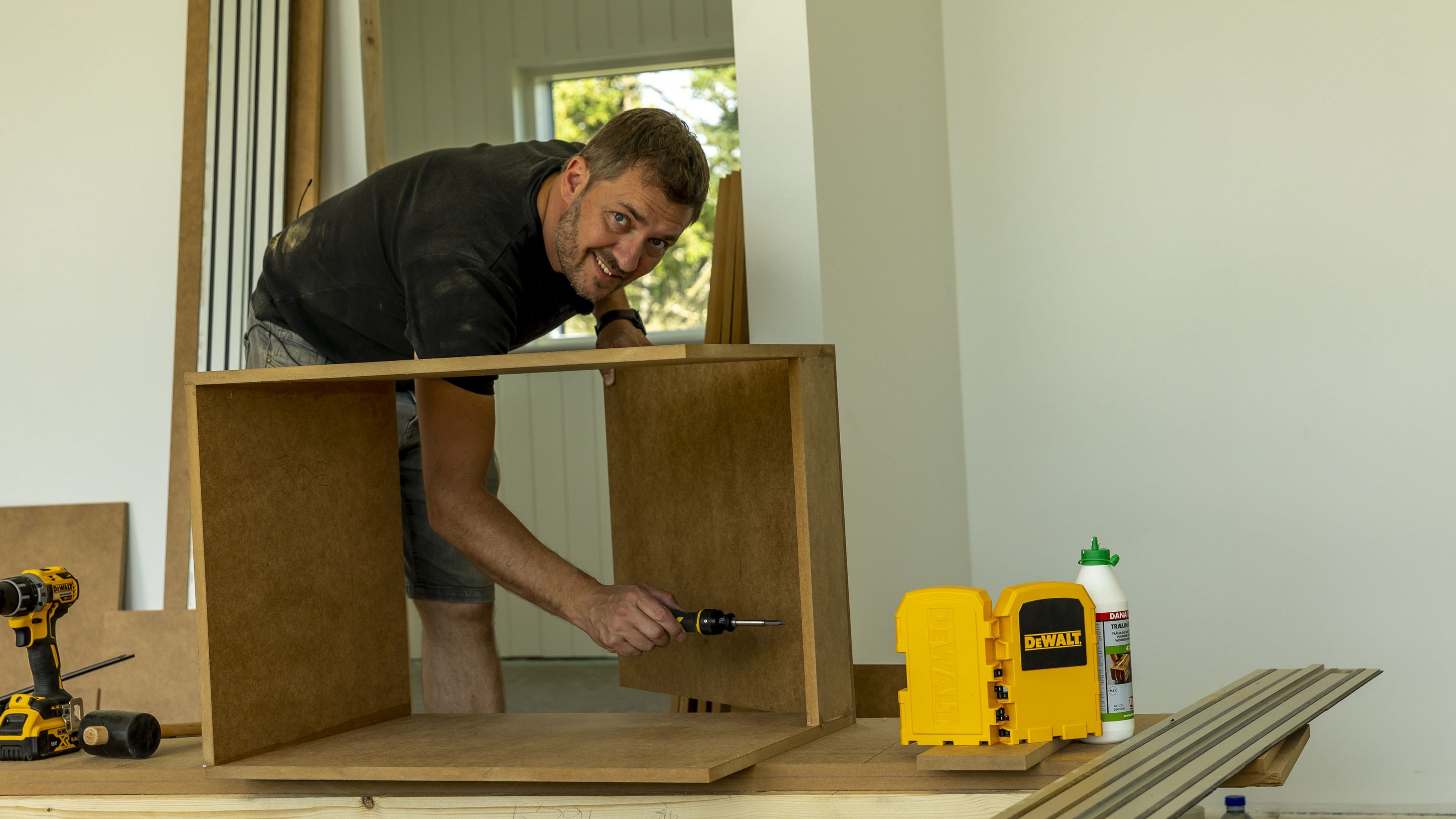 TV 2 Sommerdrømme - Skanlux Byggefirma sponsor