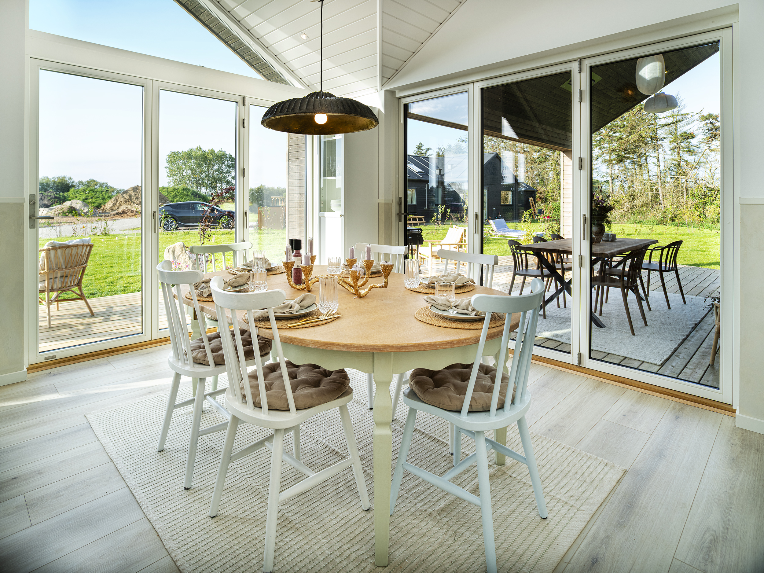 Sommerdrømme TV 2 køkken/alrum - Skanlux Trend sommerhus