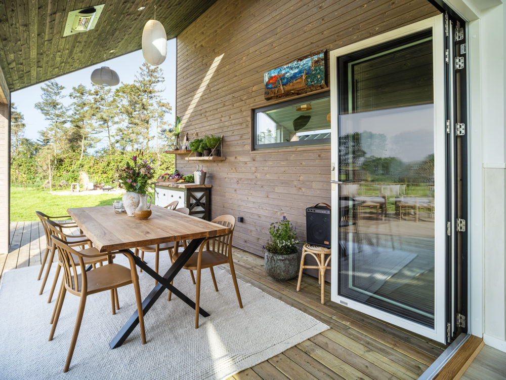 Skanlux sommerhus med Lacuna foldedøre
