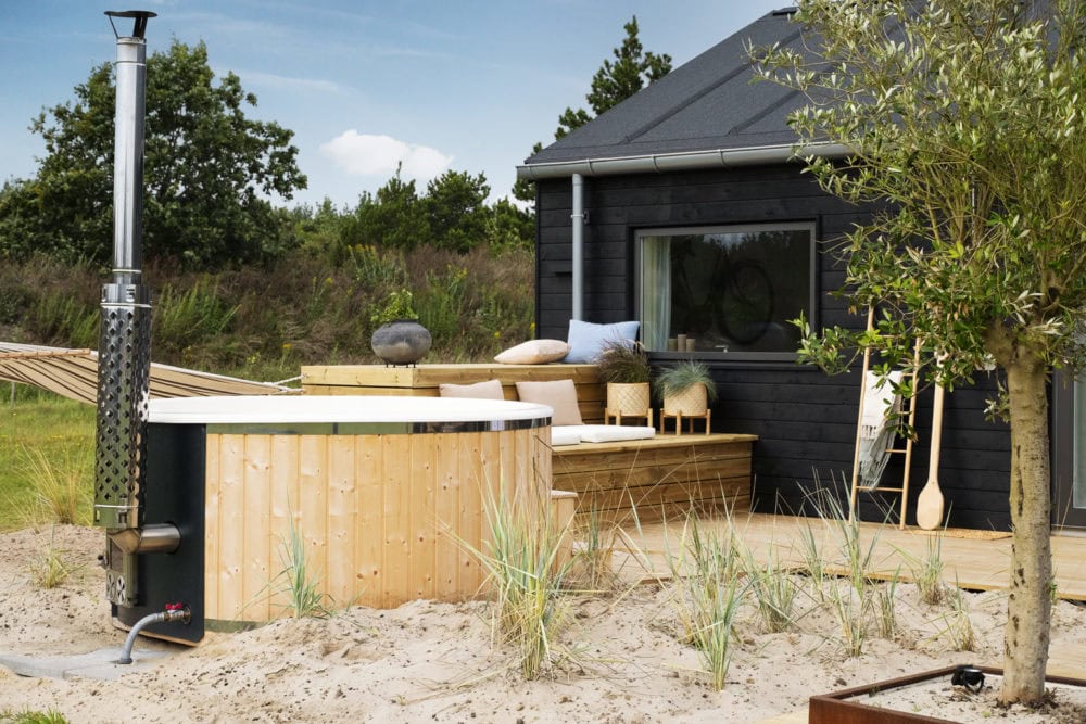 TV 2 Sommerdrømme 2024 terrasse med vildmarksbad