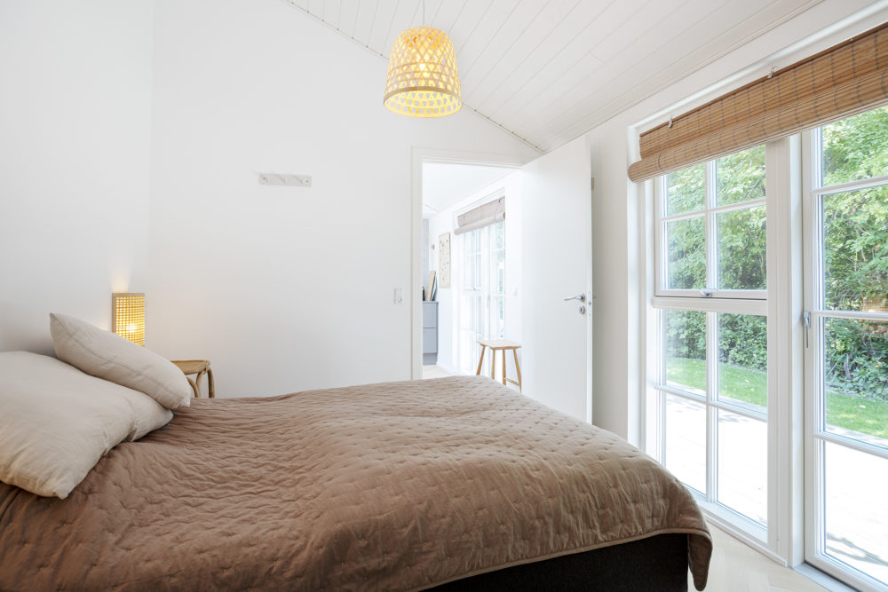 Skanlux Trend sommerhus med sprossede vinduer